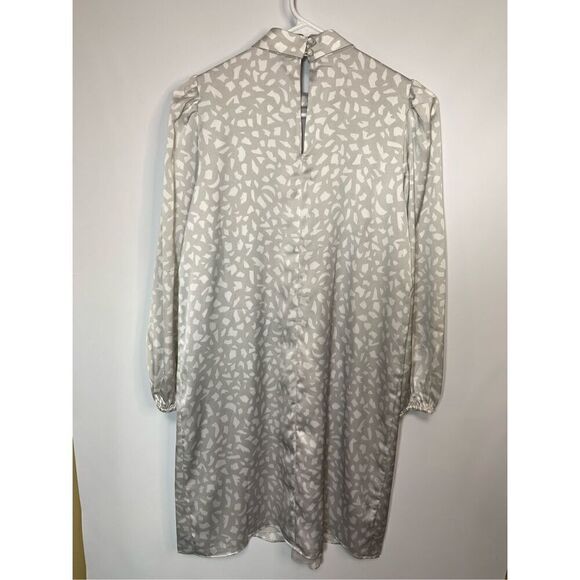 Ann Taylor Women's Petite Animal Print Twist Neck Shift Dress Gray & White Size - Picture 7 of 9